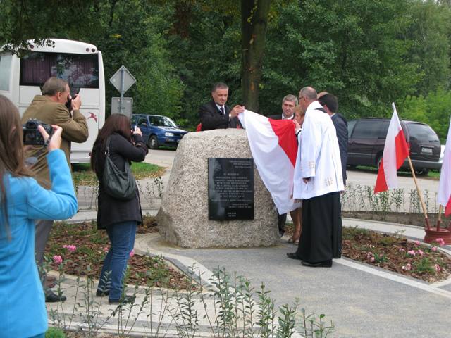 Odsłonięcie tablicy upamiętniającej Powstańców Styczniowych. Gocław, 22 września 2013r.